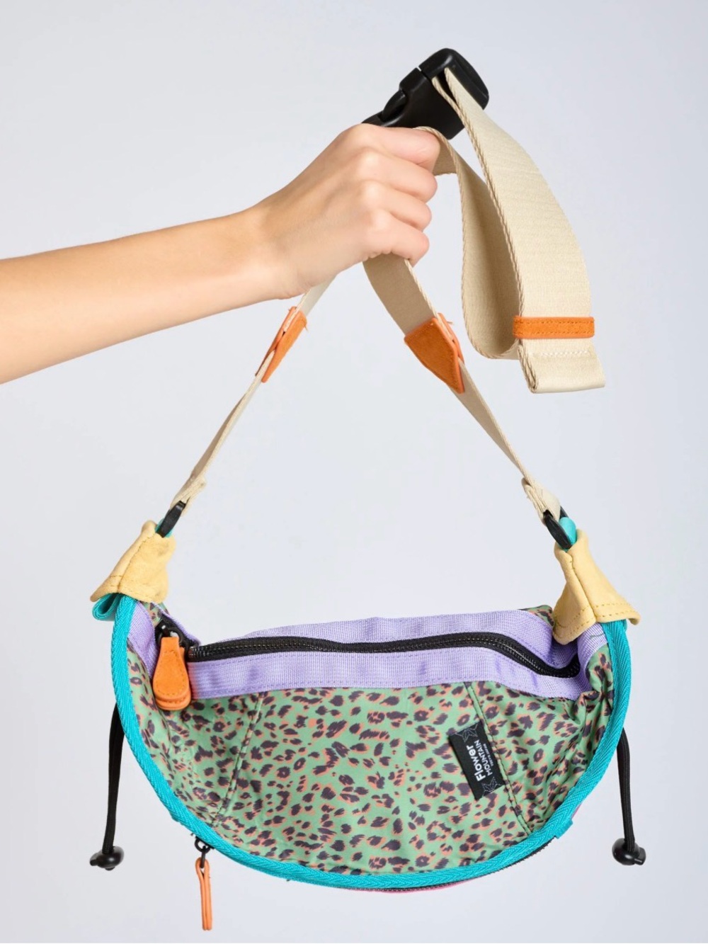 NWT Flower Mountain SHOULDER/WAIST BAG Bum bag - Pink - Picture 3 of 16